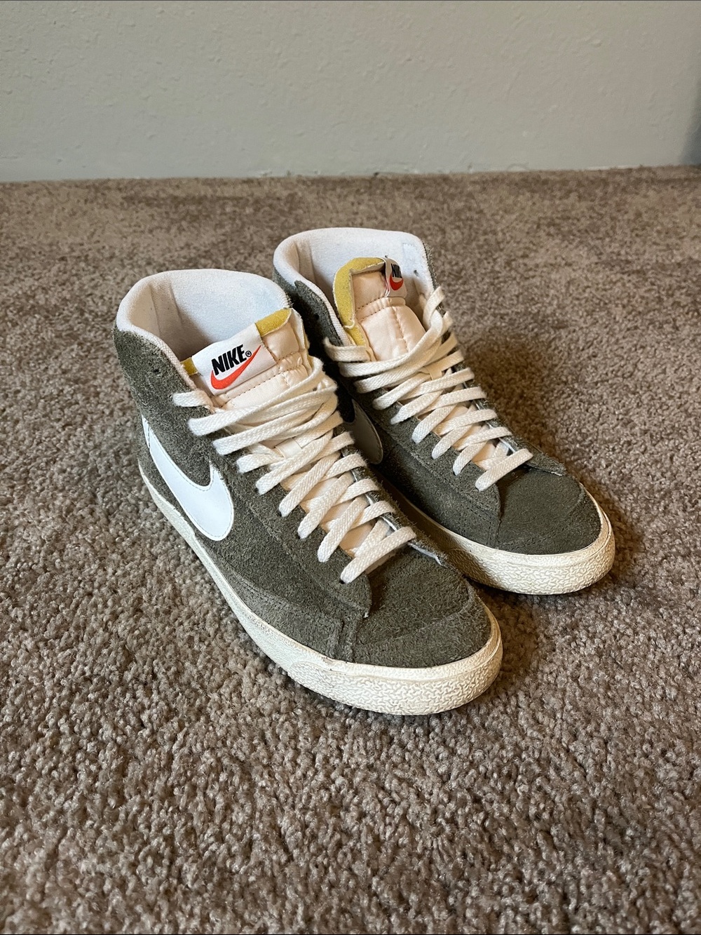 Nike Women's Olive Suede high top blazers